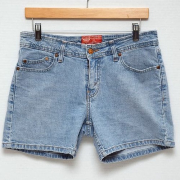levi strauss jean shorts